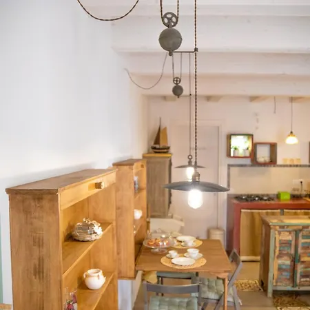 Terra - Stanza Viaggio Carloforte (Isola di San Pietro)