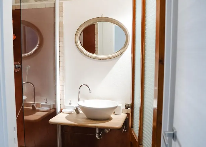 Terra - Stanza Viaggio Carloforte (Isola di San Pietro)